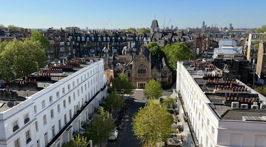 high-rise view of knightsbridge in london